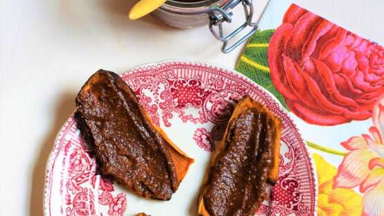 Home-made chocolate spread