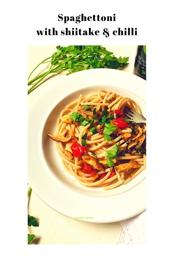Spaghettoni with shiitake and chilli