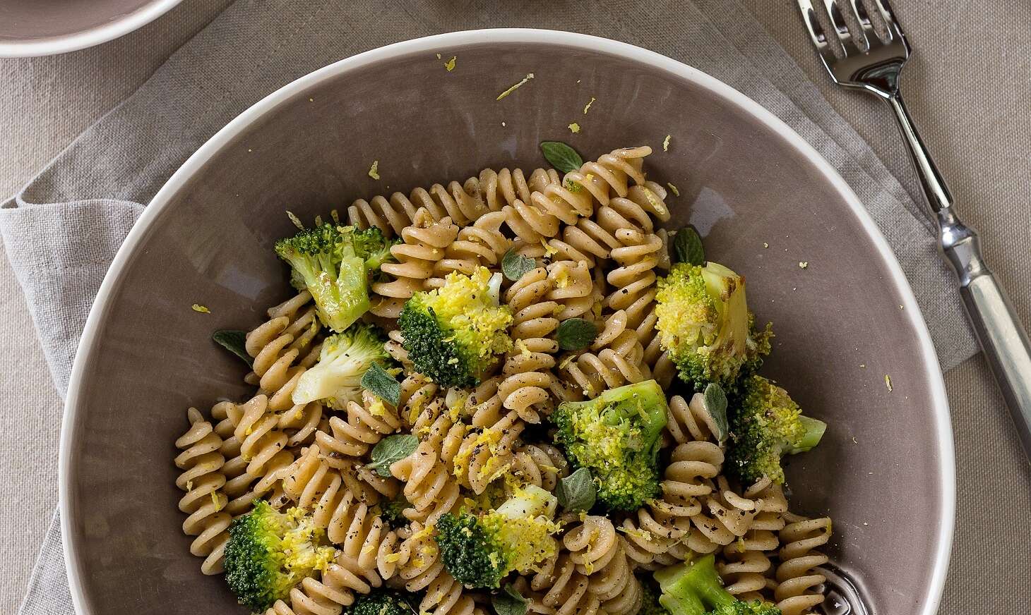 World Pasta Day: spelt pasta with lemon and broccoli