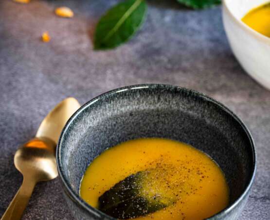 Super simple squash soup