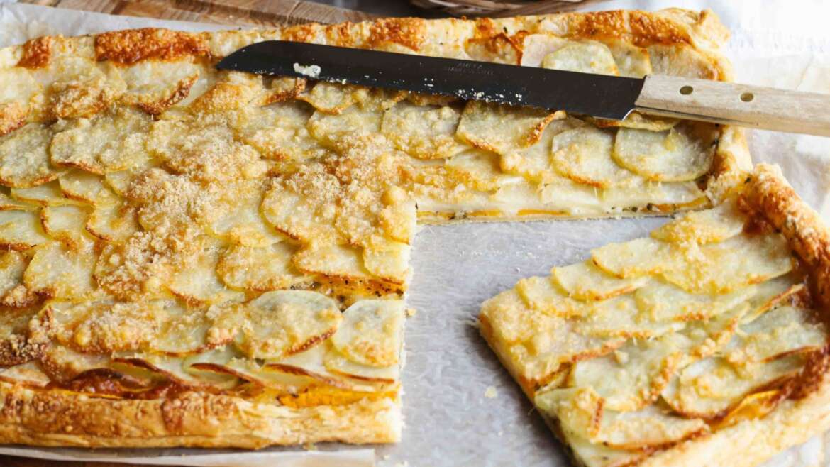 Savoury pie with butternut squash and potatoes