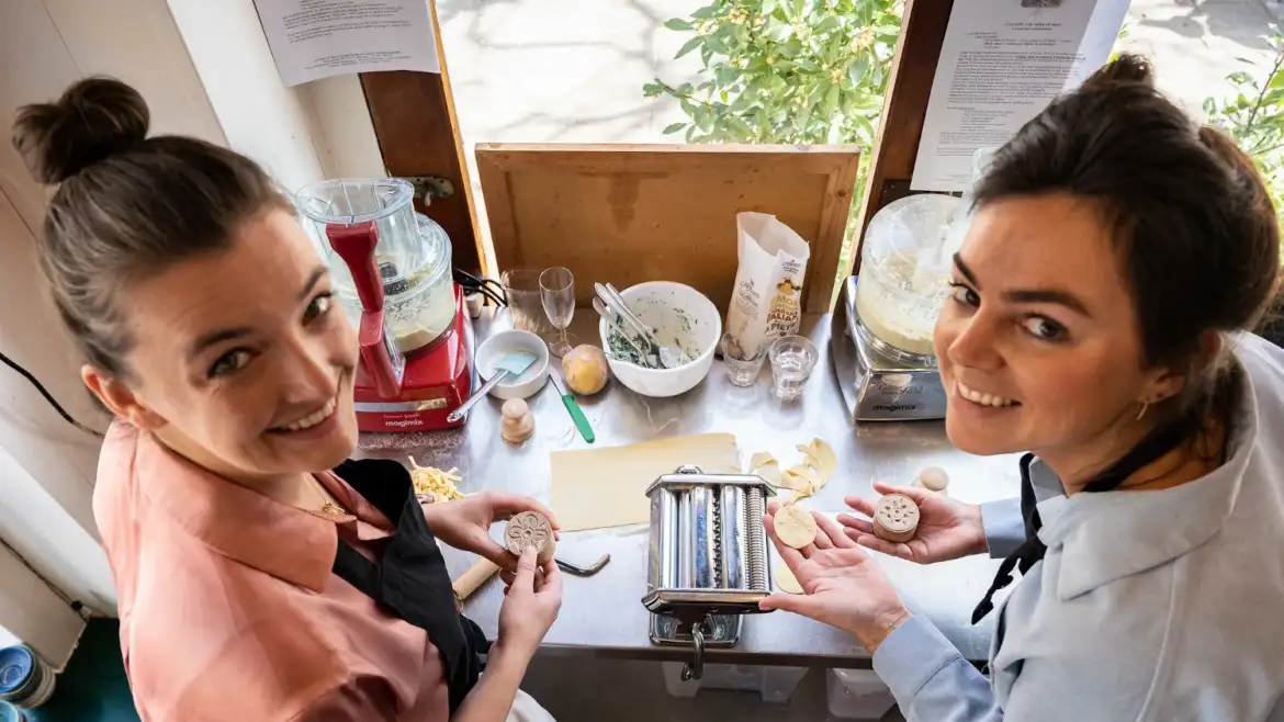 Dinner cooking workshop in Amsterdam with own group