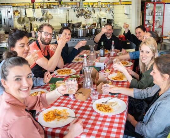 Lunch cooking workshop with own group